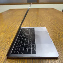 Apple MacBook Pro 2019 (Used) Intel Core i5 8/256 | 277 Cycles | Space Grey - Code: RNMB0018 4
